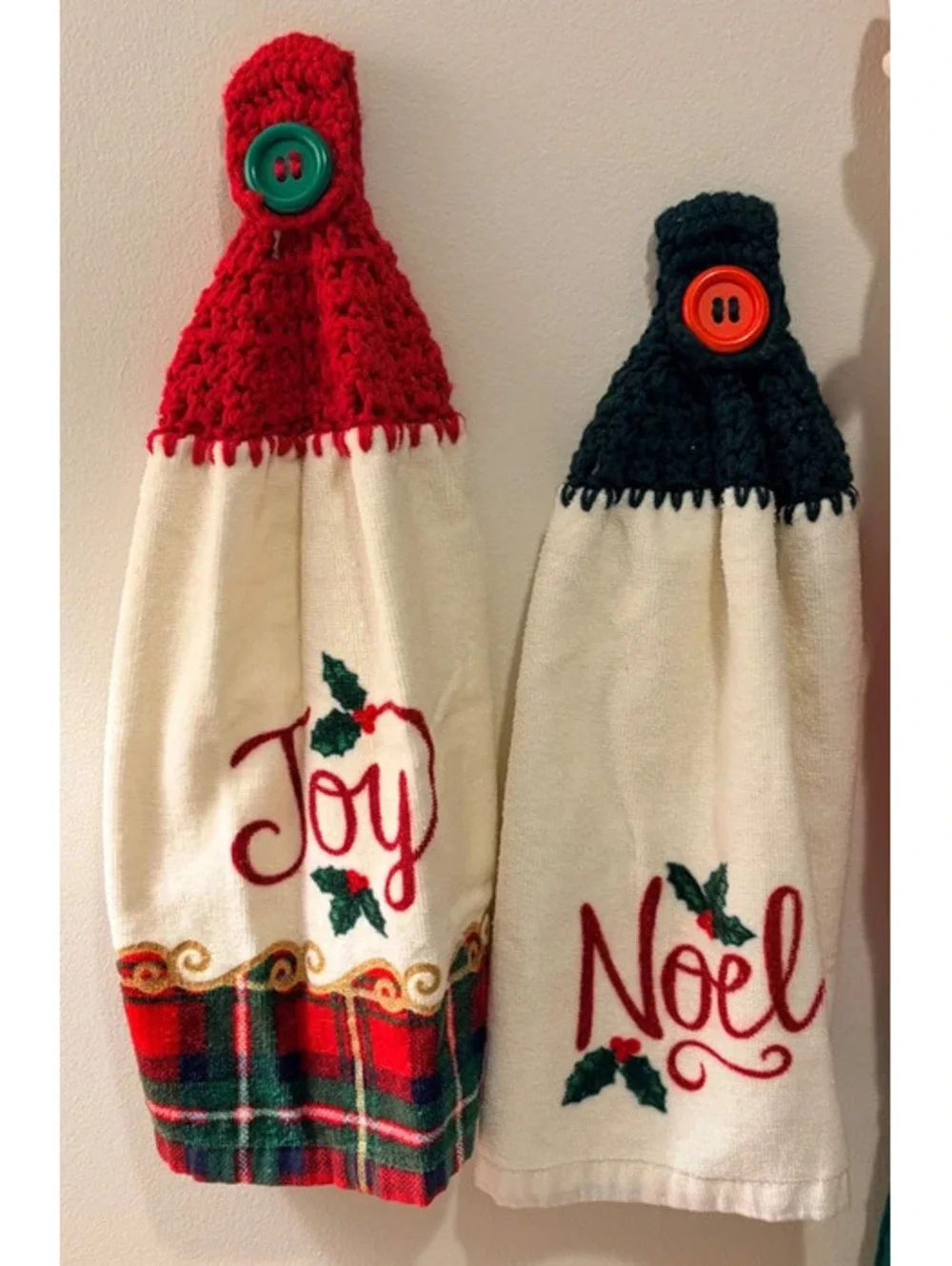 Crochet Top Christmas Hanging Kitchen Towel Set, Joy & Noel Holiday Towels